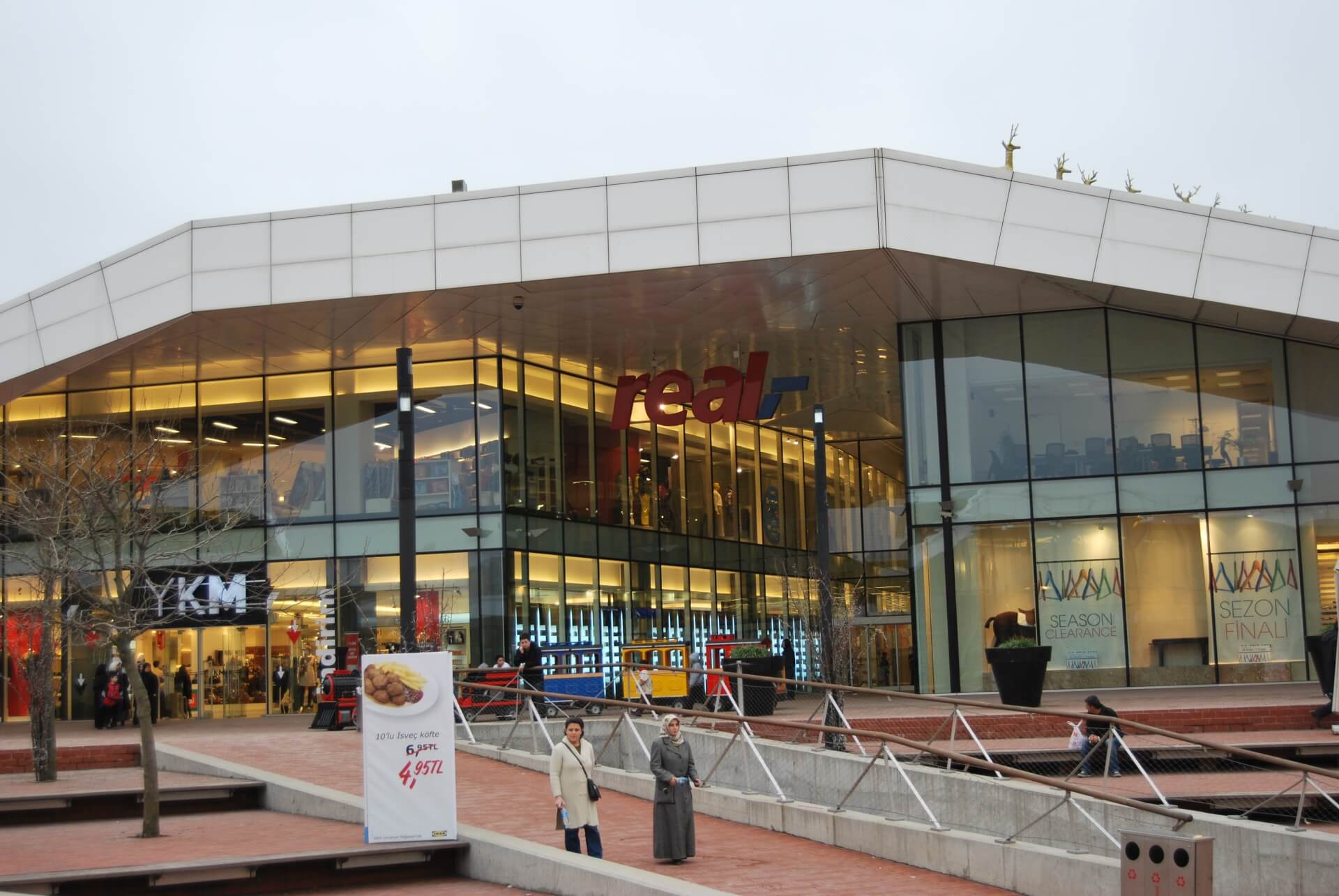 M1 Meydan Shopping Center